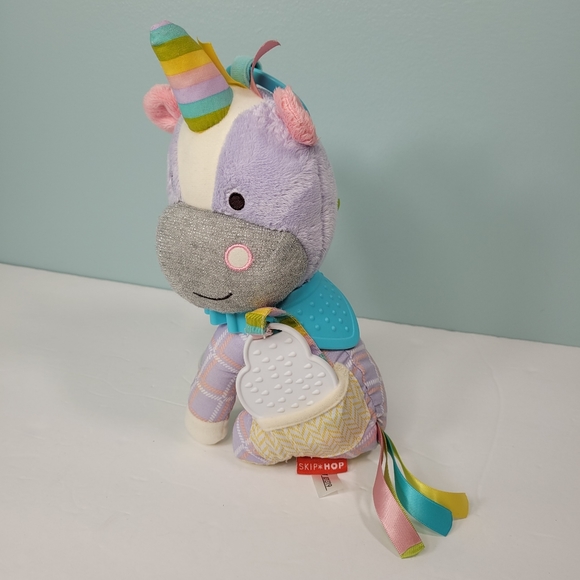 Skip Hop Bandana Buddies Unicorn Baby Activity Teething Toy Multi-Sensory Rattle - Picture 3 of 10